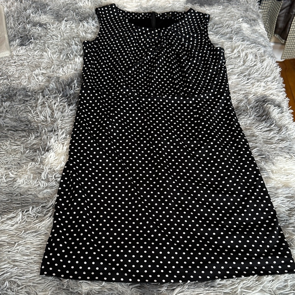 H—Stylish Black and White Polka Dot Dress